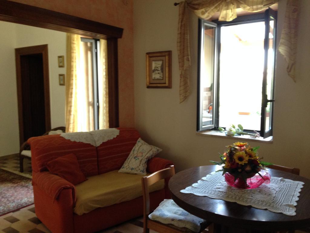 ברצלונה פוצו די גוטו B&B Mar Tirreno מראה חיצוני תמונה